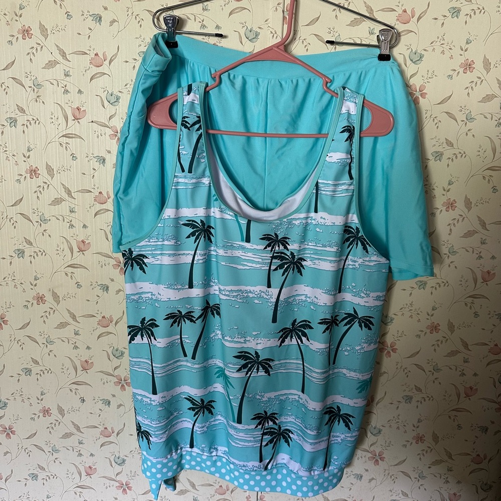 Tropical Palm Tree Tank Top and Shorts Set  NWOT